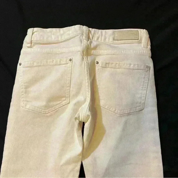 Zara Women Premium Denimwear Collection Jeans Off-white Color Size 2 - Picture 4 of 16